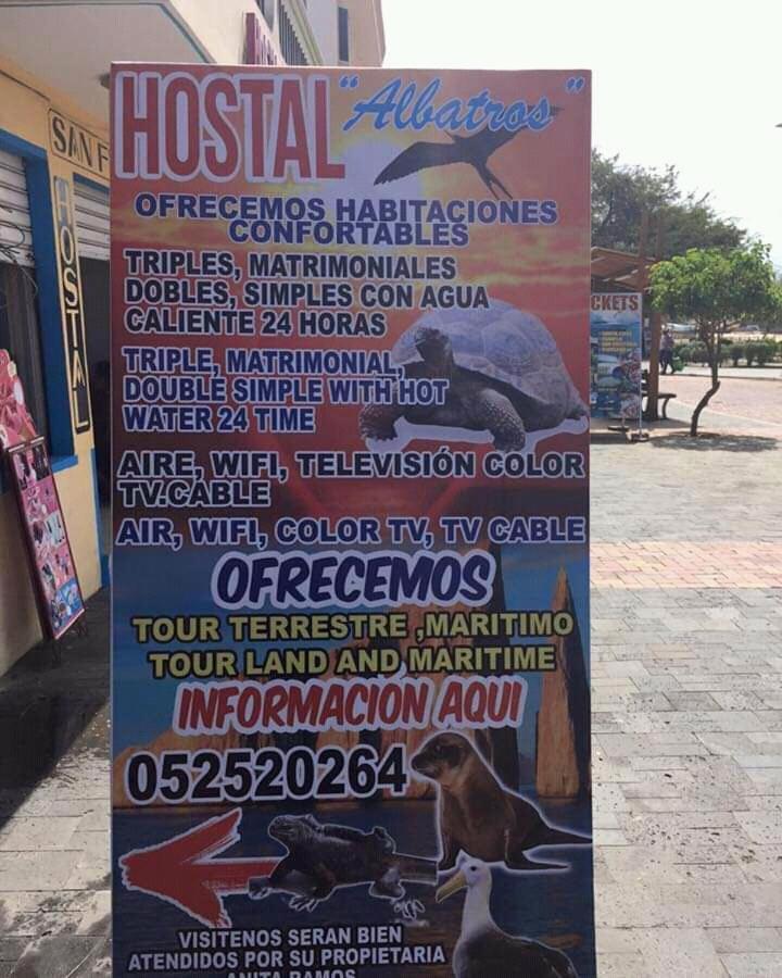 Hostal Albatros San Cristóbal Ngoại thất bức ảnh